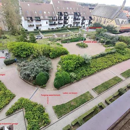 Appartamento Recent Vernieuwd Met Zeezicht En Gratis Parkeerplaats Koksijde